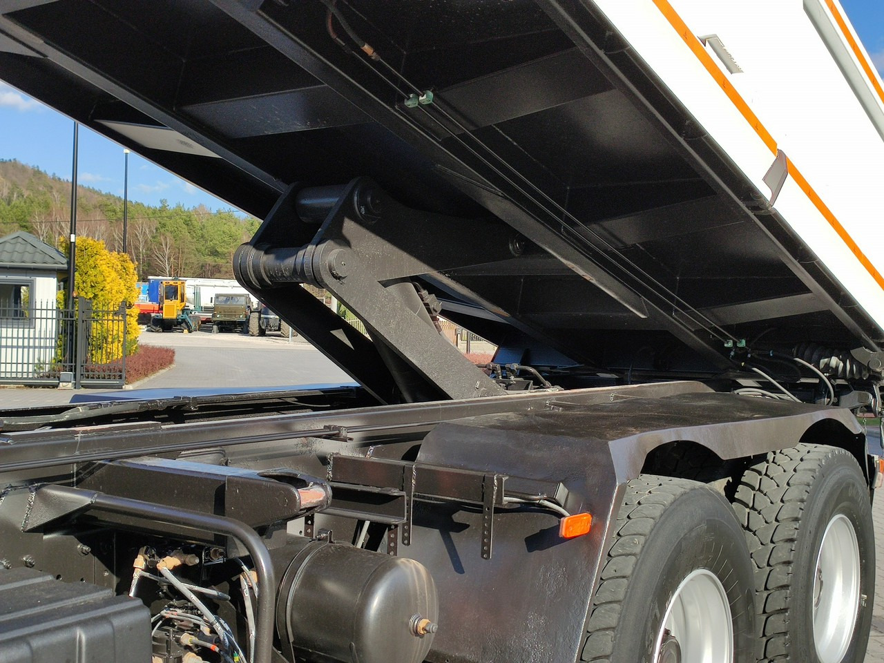 Μίσθωση Renault Kerax 26.370 6x4 Mocny HDS FASSI F110 Renault Kerax 26.370 6x4 Mocny HDS FASSI F110: φωτογραφία 43 Μίσθωση Renault Kerax 26.370 6x4 Mocny HDS FASSI F110 Renault Kerax 26.370 6x4 Mocny HDS FASSI F110: φωτογραφία 43