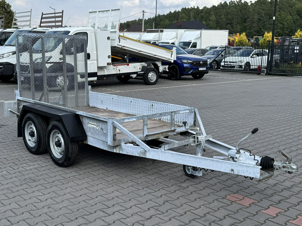 Titan Ciężarowa Pod minikoparkę sprzęt budowlany 2-osiowa Super Stan - Τρέιλερ μεταφοράς μηχανημάτων: φωτογραφία 1 Titan Ciężarowa Pod minikoparkę sprzęt budowlany 2-osiowa Super Stan - Τρέιλερ μεταφοράς μηχανημάτων: φωτογραφία 1