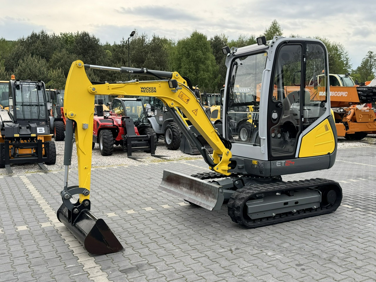 Wacker Neuson ET 24 Mało Używana Przepracowane tylko 800mth - Μίνι εκσκαφέας: φωτογραφία 2 Wacker Neuson ET 24 Mało Używana Przepracowane tylko 800mth - Μίνι εκσκαφέας: φωτογραφία 2
