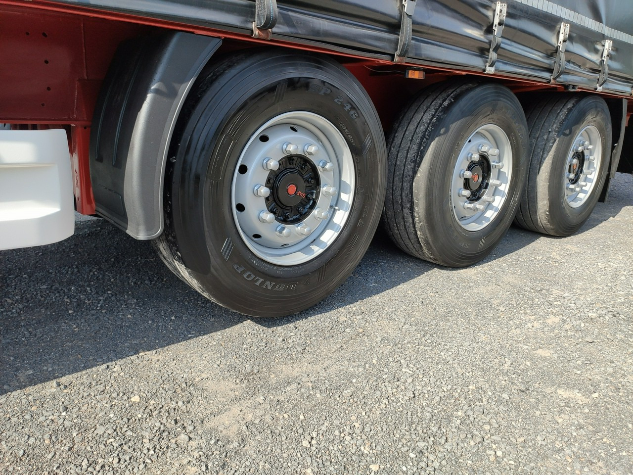 Επικαθήμενο κουρτίνα Wielton Standart Osie Saf Oś Podnoszona Super Stan: φωτογραφία 27 Επικαθήμενο κουρτίνα Wielton Standart Osie Saf Oś Podnoszona Super Stan: φωτογραφία 27