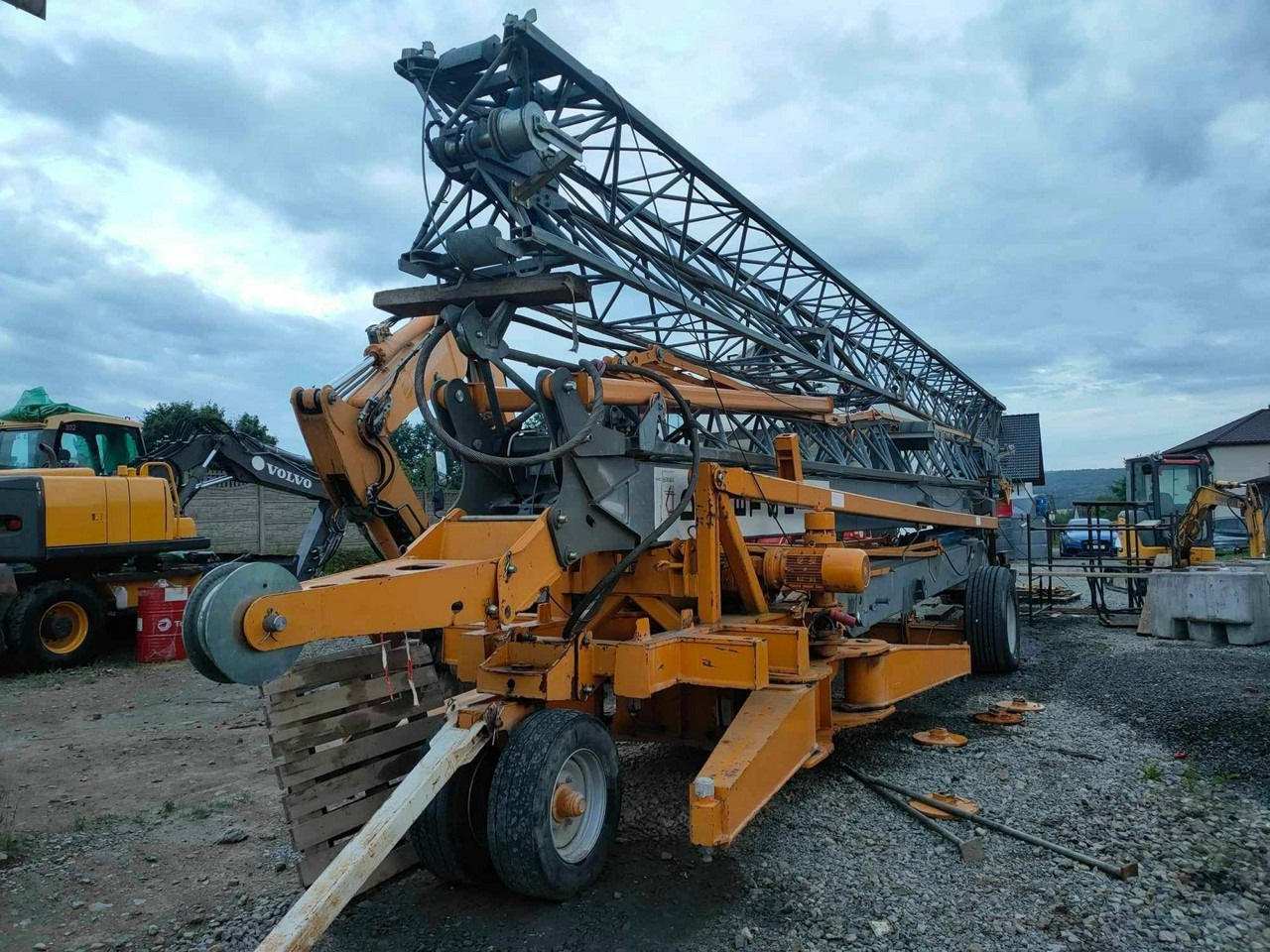 Inny SAN MARCO SM-351 Dźwig Budowlany 2010r Mało Używany !!! - Πυργογερανός: φωτογραφία 2 Inny SAN MARCO SM-351 Dźwig Budowlany 2010r Mało Używany !!! - Πυργογερανός: φωτογραφία 2