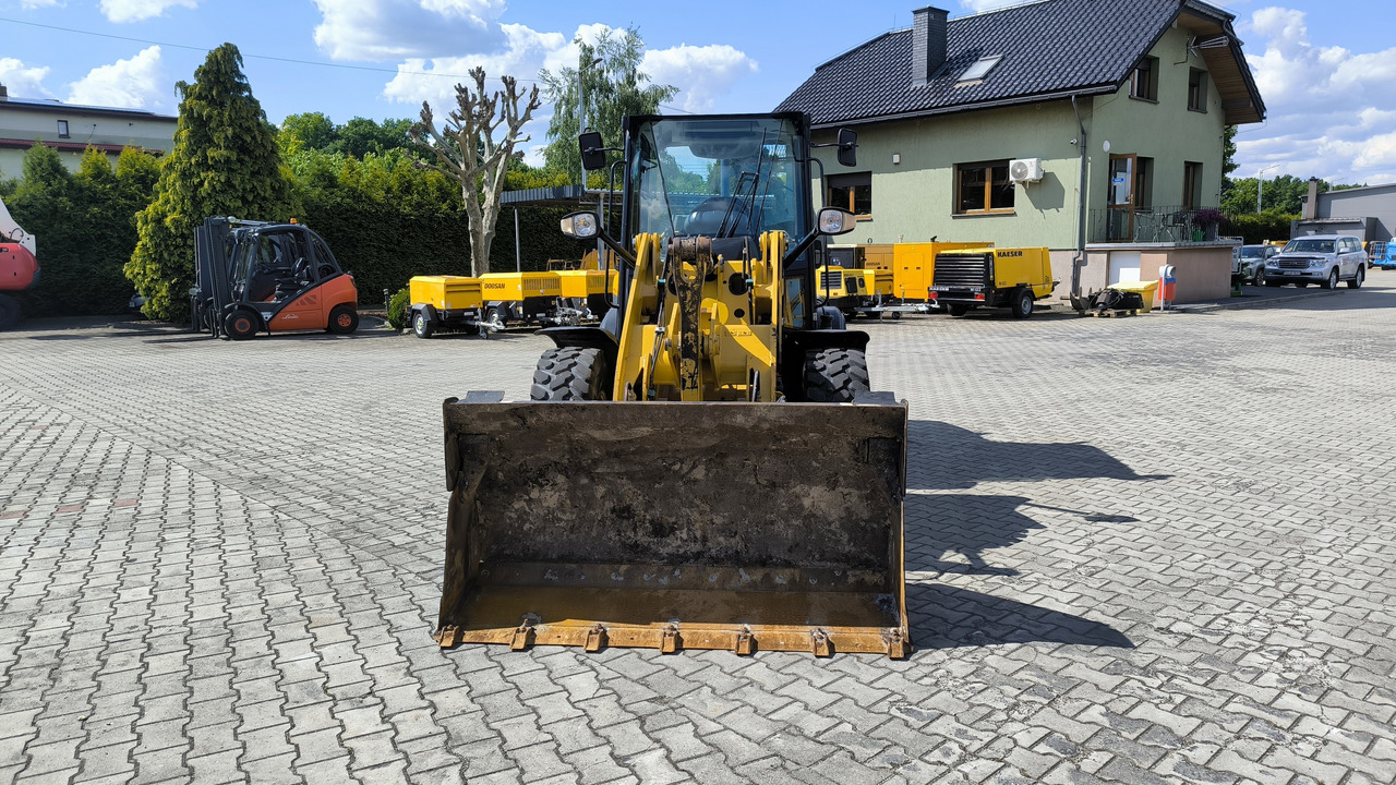 CATERPILLAR 906 M - Ελαστιχοφόρος φορτωτής: φωτογραφία 3 CATERPILLAR 906 M - Ελαστιχοφόρος φορτωτής: φωτογραφία 3