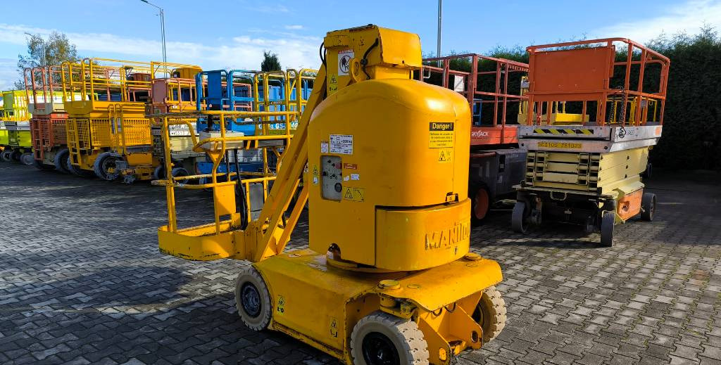 Manitou 80 VJR - Κάθετος ανελκυστήρας με κατάρτι: φωτογραφία 1 Manitou 80 VJR - Κάθετος ανελκυστήρας με κατάρτι: φωτογραφία 1