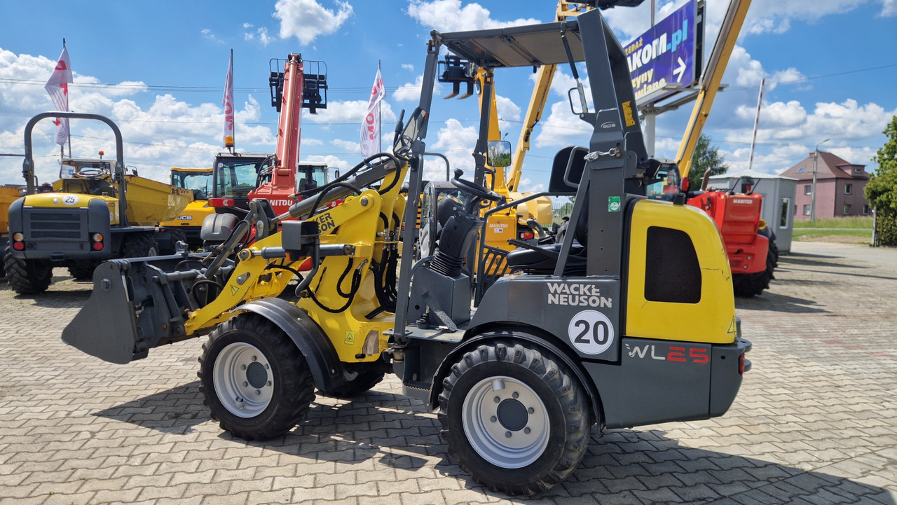 WACKER NEUSON WL 25 - Ελαστιχοφόρος φορτωτής: φωτογραφία 1 WACKER NEUSON WL 25 - Ελαστιχοφόρος φορτωτής: φωτογραφία 1