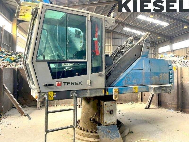 Fuchs AHL 831 D - Μηχάνημα Διαχείρισης Υλικών: φωτογραφία 1 Fuchs AHL 831 D - Μηχάνημα Διαχείρισης Υλικών: φωτογραφία 1