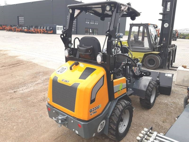 Giant G 2200 E X-Tra Elektro / electric - Φορτωτής πλάγιας ολίσθησης: φωτογραφία 4 Giant G 2200 E X-Tra Elektro / electric - Φορτωτής πλάγιας ολίσθησης: φωτογραφία 4