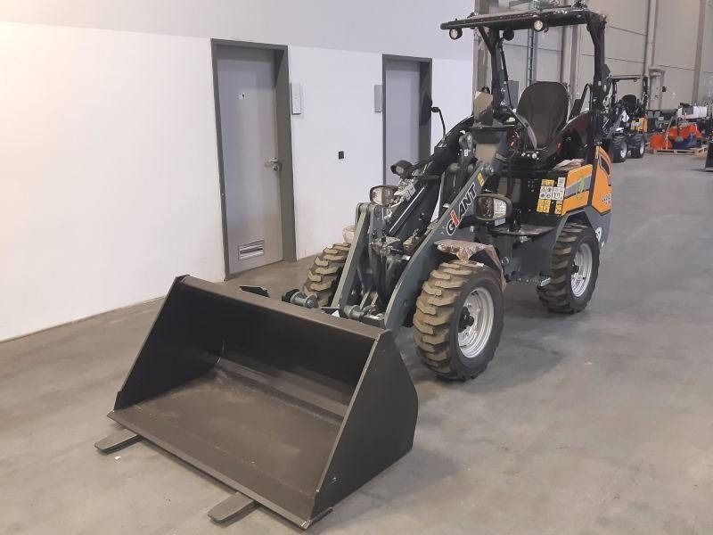 Giant G 2200 E X-Tra Elektro / electric - Φορτωτής πλάγιας ολίσθησης: φωτογραφία 3 Giant G 2200 E X-Tra Elektro / electric - Φορτωτής πλάγιας ολίσθησης: φωτογραφία 3