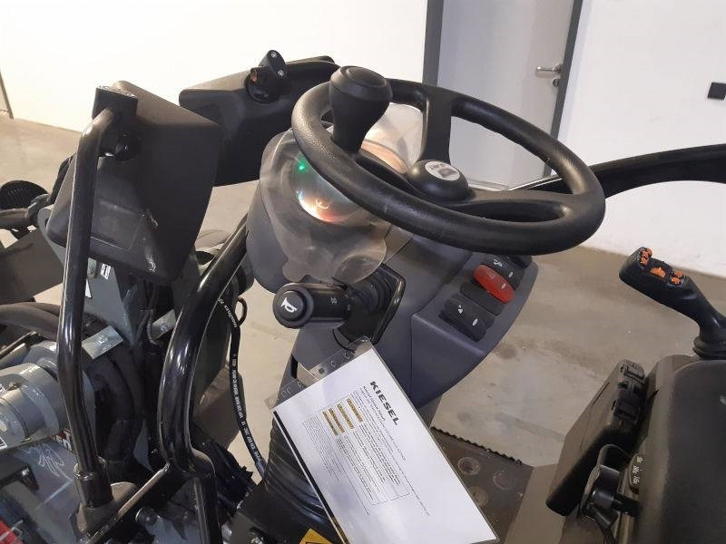 Giant G 2200 E X-Tra Elektro / electric - Φορτωτής πλάγιας ολίσθησης: φωτογραφία 5 Giant G 2200 E X-Tra Elektro / electric - Φορτωτής πλάγιας ολίσθησης: φωτογραφία 5