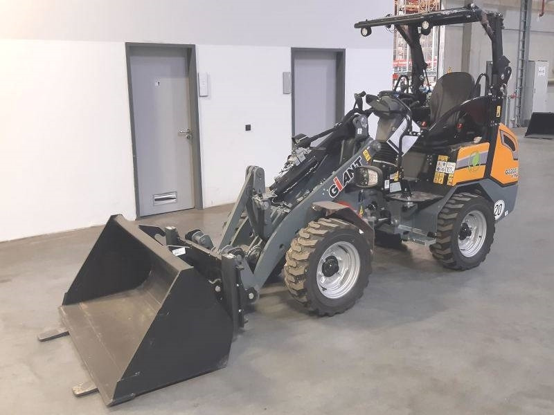 Giant G 2200 E X-Tra Elektro / electric - Φορτωτής πλάγιας ολίσθησης: φωτογραφία 2 Giant G 2200 E X-Tra Elektro / electric - Φορτωτής πλάγιας ολίσθησης: φωτογραφία 2