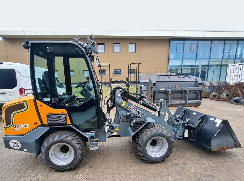 Giant G 2700 E X-Tra Elektro - Φορτωτής πλάγιας ολίσθησης: φωτογραφία 3 Giant G 2700 E X-Tra Elektro - Φορτωτής πλάγιας ολίσθησης: φωτογραφία 3