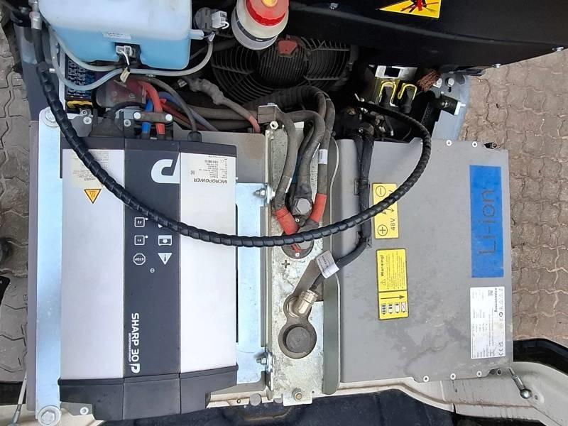 Giant G 2700 E X-Tra Elektro - Φορτωτής πλάγιας ολίσθησης: φωτογραφία 5 Giant G 2700 E X-Tra Elektro - Φορτωτής πλάγιας ολίσθησης: φωτογραφία 5