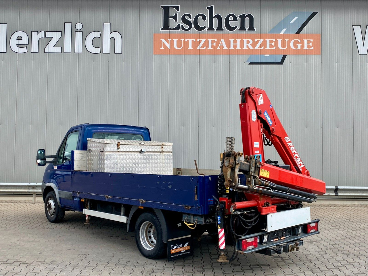 Iveco 65 C18 | Ferrari F541R A4 Kran*FUNK*3x Sitze*AHK Iveco 65 C18 | Ferrari F541R A4 Kran*FUNK*3x Sitze*AHK - Μικρό φορτηγό με καρότσα: φωτογραφία 4 Iveco 65 C18 | Ferrari F541R A4 Kran*FUNK*3x Sitze*AHK Iveco 65 C18 | Ferrari F541R A4 Kran*FUNK*3x Sitze*AHK - Μικρό φορτηγό με καρότσα: φωτογραφία 4