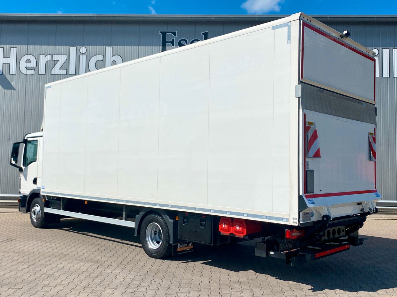 MAN TGL 12.220 Automatik*LBW*HU+BremseNEU*Navi*Kamer - Φορτηγό κόφα: φωτογραφία 3 MAN TGL 12.220 Automatik*LBW*HU+BremseNEU*Navi*Kamer - Φορτηγό κόφα: φωτογραφία 3