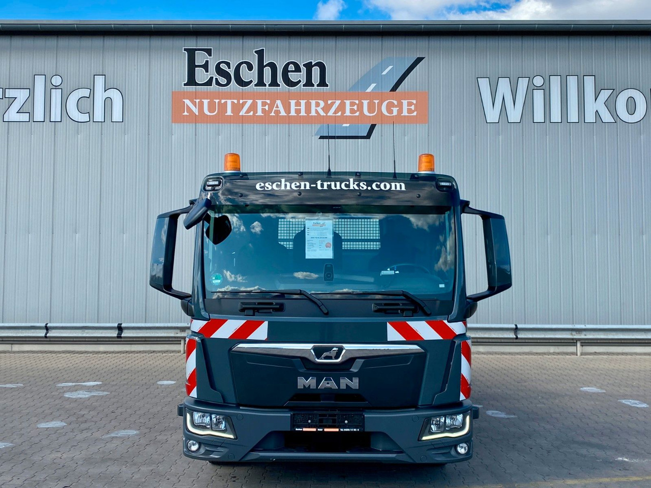 Μίσθωση  MAN TGS 8.220 BB| MEILLER*3x Sitze*Navi*2x AHK*Klima MAN TGS 8.220 BB| MEILLER*3x Sitze*Navi*2x AHK*Klima: φωτογραφία 9