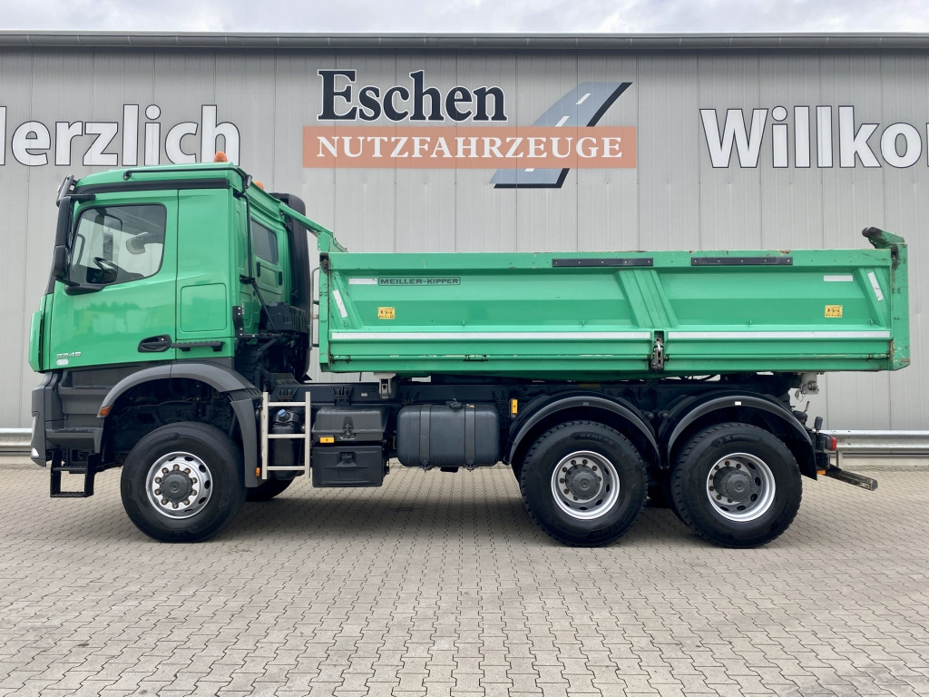 Mercedes-Benz 3345 6x6 Arocs - Φορτηγό ανατρεπόμενο: φωτογραφία 3 Mercedes-Benz 3345 6x6 Arocs - Φορτηγό ανατρεπόμενο: φωτογραφία 3