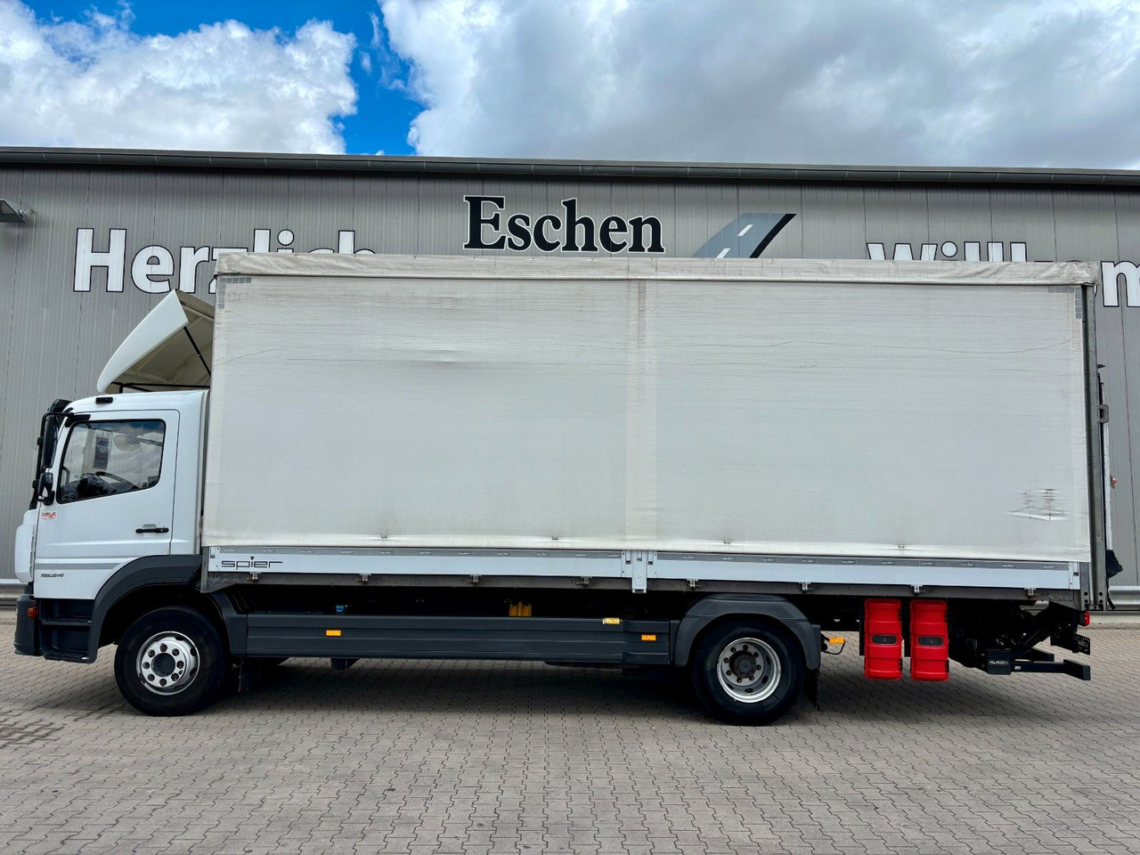Mercedes-Benz Atego 1624 I 2,66m Höhe*Pritsche*Plane*LBW*AHK - Φορτηγό μουσαμάς: φωτογραφία 2 Mercedes-Benz Atego 1624 I 2,66m Höhe*Pritsche*Plane*LBW*AHK - Φορτηγό μουσαμάς: φωτογραφία 2