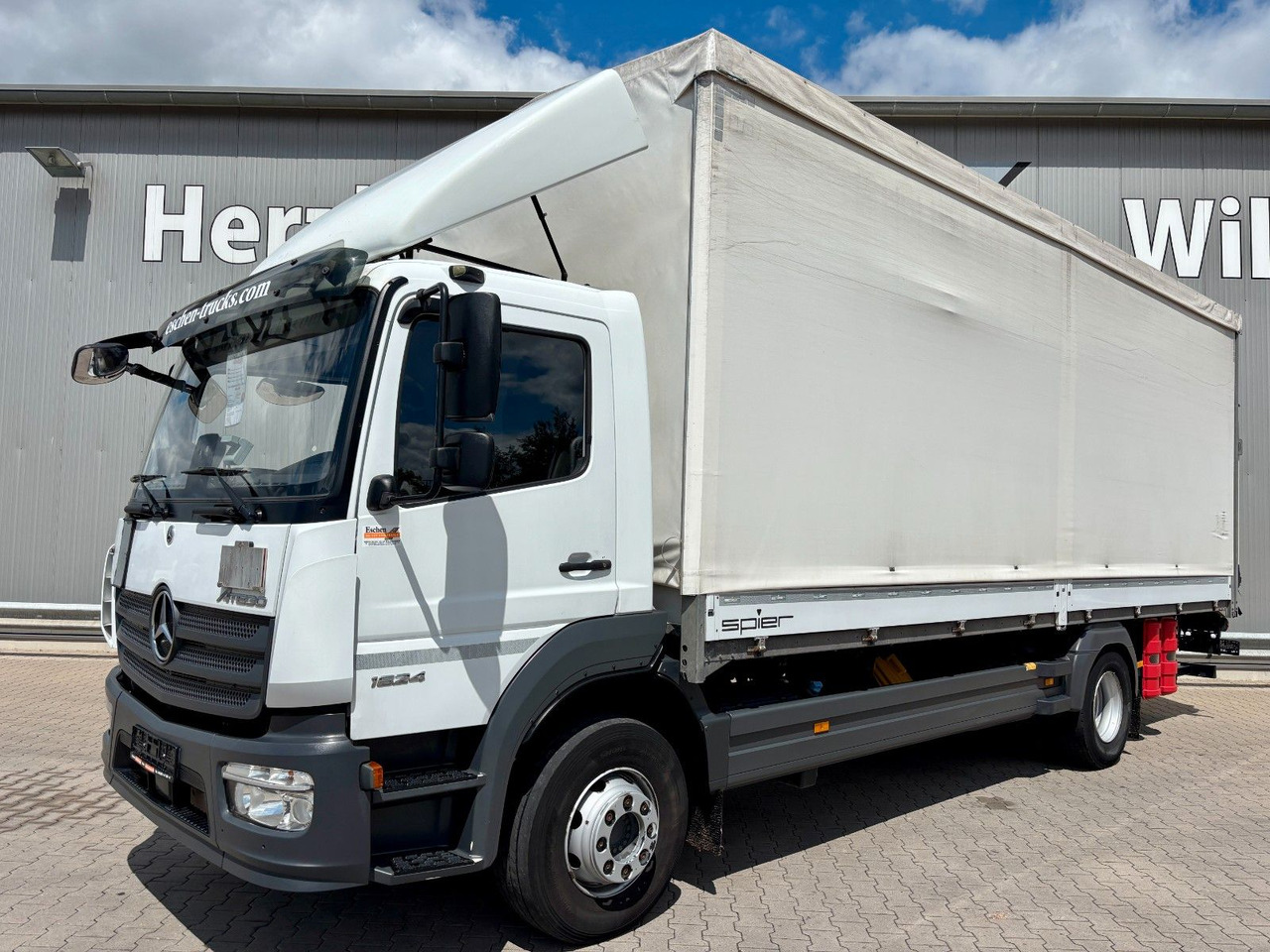 Mercedes-Benz Atego 1624 I 2,66m Höhe*Pritsche*Plane*LBW*AHK - Φορτηγό μουσαμάς: φωτογραφία 1 Mercedes-Benz Atego 1624 I 2,66m Höhe*Pritsche*Plane*LBW*AHK - Φορτηγό μουσαμάς: φωτογραφία 1