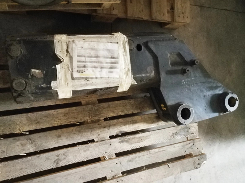 Entronque de Jib Fassi, L324 - Γερανός παπαγάλος: φωτογραφία 3 Entronque de Jib Fassi, L324 - Γερανός παπαγάλος: φωτογραφία 3