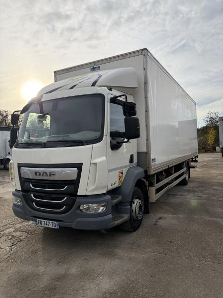 DAF LF 210 - Φορτηγό κόφα: φωτογραφία 1 DAF LF 210 - Φορτηγό κόφα: φωτογραφία 1