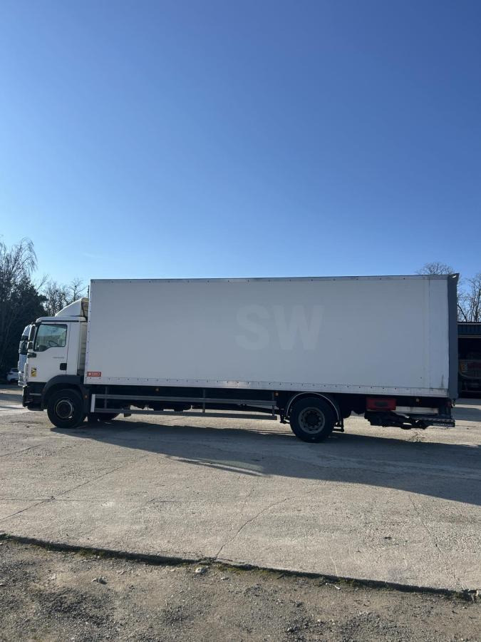 Φορτηγό κόφα MAN TGM 18.250: φωτογραφία 9