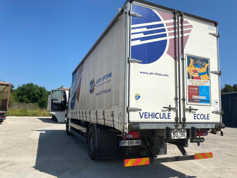 Φορτηγό μουσαμάς MAN TGX 18.360: φωτογραφία 8