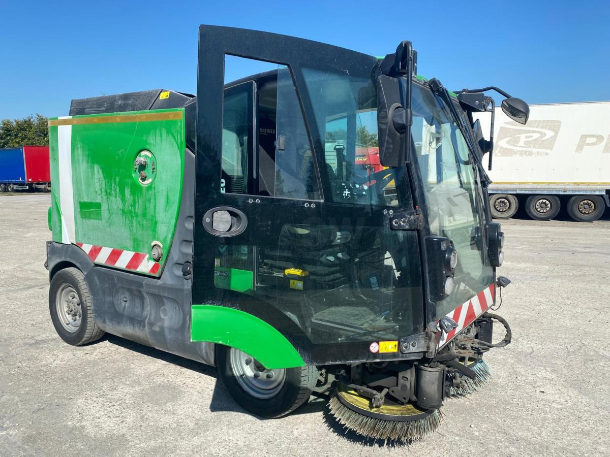 Mathieu Azura MC210 - Σάρωθρο δρόμων: φωτογραφία 5 Mathieu Azura MC210 - Σάρωθρο δρόμων: φωτογραφία 5