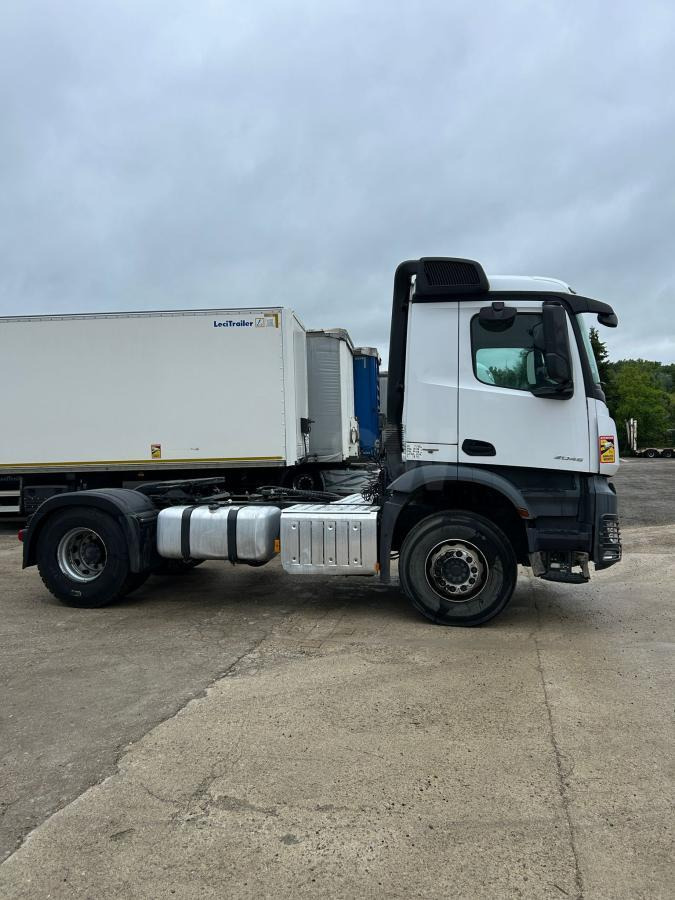 Mercedes Arocs 2045 - Τράκτορας: φωτογραφία 4 Mercedes Arocs 2045 - Τράκτορας: φωτογραφία 4