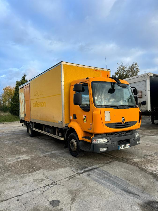 Renault Midlum 220 - Φορτηγό κόφα: φωτογραφία 1 Renault Midlum 220 - Φορτηγό κόφα: φωτογραφία 1