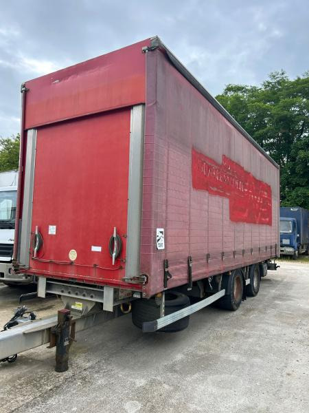 Samro - Τρέιλερ κουρτίνα: φωτογραφία 2 Samro - Τρέιλερ κουρτίνα: φωτογραφία 2