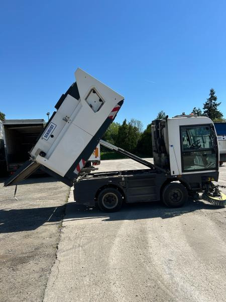 Schmidt Clingo 500 COMPACT 400 - Σάρωθρο δρόμων: φωτογραφία 4 Schmidt Clingo 500 COMPACT 400 - Σάρωθρο δρόμων: φωτογραφία 4