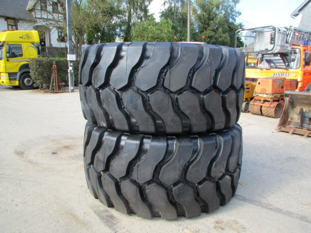 HILO 35/65R33 LCHS - Ελαστικό για Κατασκευή μηχανήματα: φωτογραφία 1 HILO 35/65R33 LCHS - Ελαστικό για Κατασκευή μηχανήματα: φωτογραφία 1