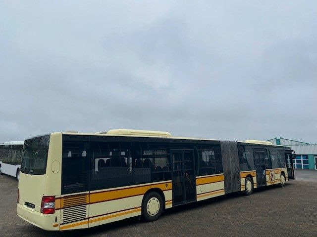 MAN A 23 Lions City Gelenkbus KLIMA 60 Sitze GURTE - Αρθρωτό λεωφορείο: φωτογραφία 4 MAN A 23 Lions City Gelenkbus KLIMA 60 Sitze GURTE - Αρθρωτό λεωφορείο: φωτογραφία 4