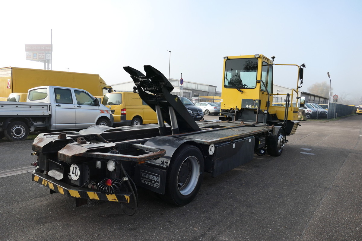 BC 182 Kamag Wiesel WBH 25 Umsetzfahrzeug - Φορτηγό μεταφοράς εμπορευματοκιβωτίων/ Κινητό αμάξωμα: φωτογραφία 2 BC 182 Kamag Wiesel WBH 25 Umsetzfahrzeug - Φορτηγό μεταφοράς εμπορευματοκιβωτίων/ Κινητό αμάξωμα: φωτογραφία 2