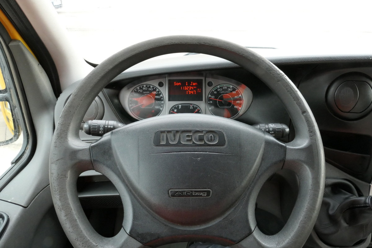 Επαγγελματικό αυτοκίνητο κόφα IVECO Daily 35 S11 C30C AUTOMATIK KAMERA MAXI Regale D: φωτογραφία 11