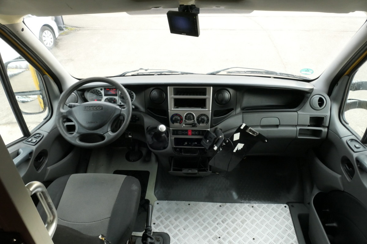 Επαγγελματικό αυτοκίνητο κόφα IVECO Daily 35 S11 C30C AUTOMATIK KAMERA MAXI Regale D: φωτογραφία 7