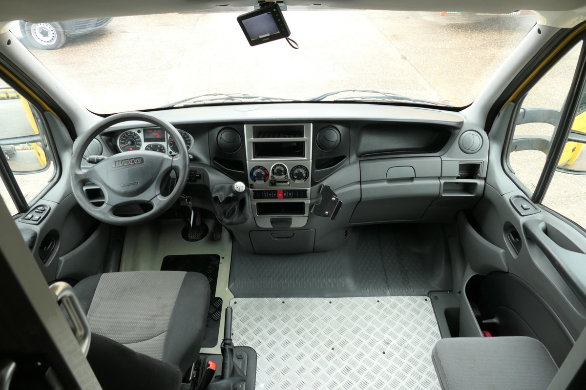 Επαγγελματικό αυτοκίνητο κόφα IVECO Daily 35 S11 C30C AUTOMATIK KAMERA MAXI Regale D: φωτογραφία 7