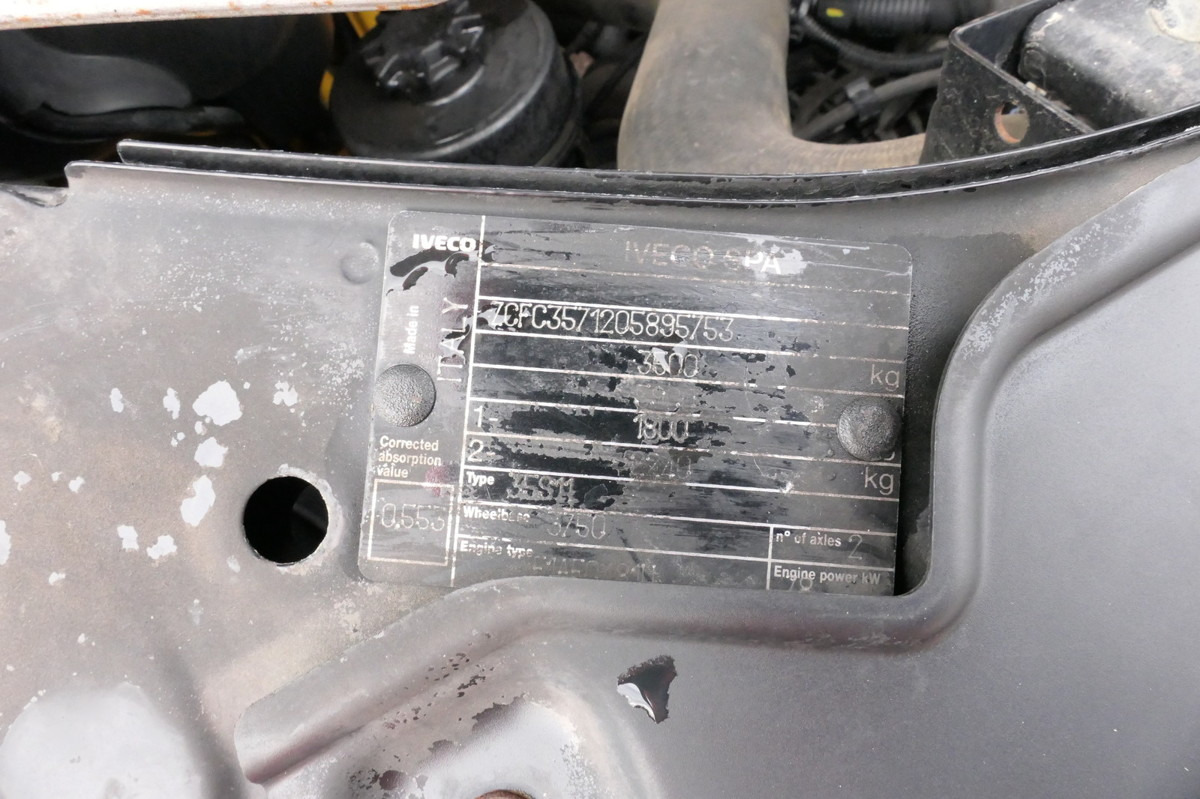 Επαγγελματικό αυτοκίνητο κόφα IVECO Daily 35 S11 C30C AUTOMATIK KAMERA MAXI Regale D: φωτογραφία 13