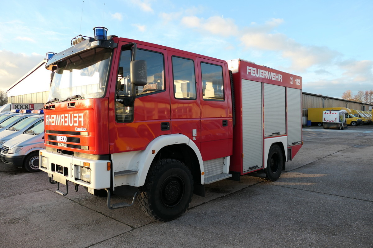 IVECO FF 95 E LF 8 DoKa AHK 4X4 SFZ FEUERWEHR Einzelbe - Πυροσβεστικό όχημα: φωτογραφία 2 IVECO FF 95 E LF 8 DoKa AHK 4X4 SFZ FEUERWEHR Einzelbe - Πυροσβεστικό όχημα: φωτογραφία 2