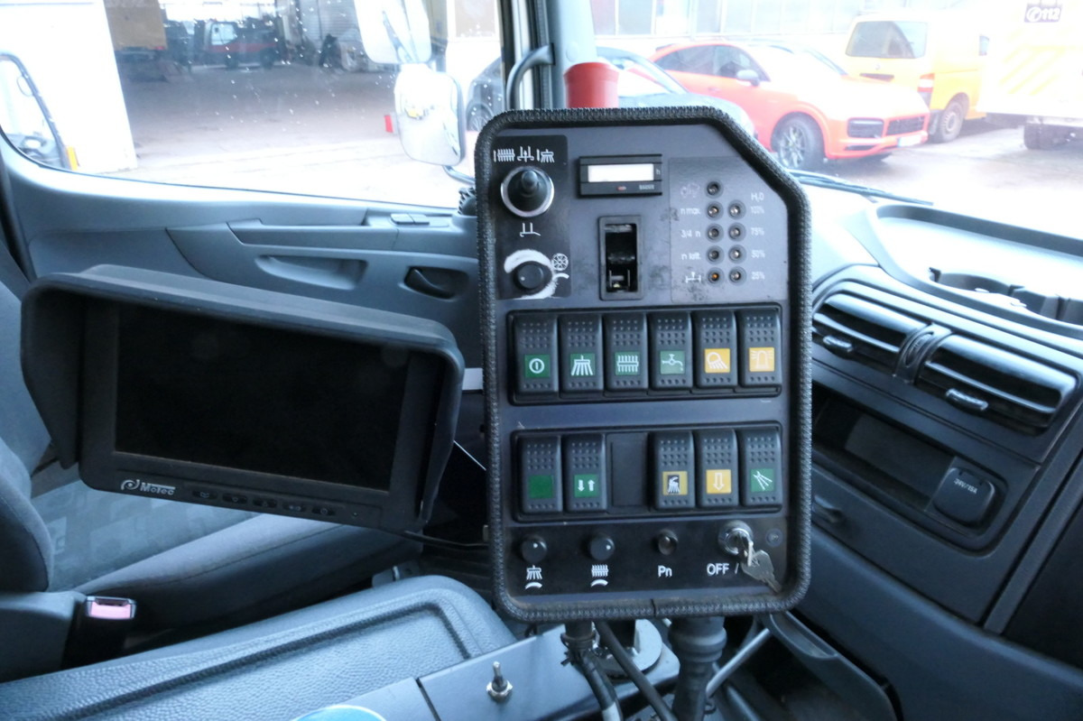 Σάρωθρο δρόμων MERCEDES-BENZ Atego 1018 Rechtslenker Schmidt SK 500 R Rückfah: φωτογραφία 10