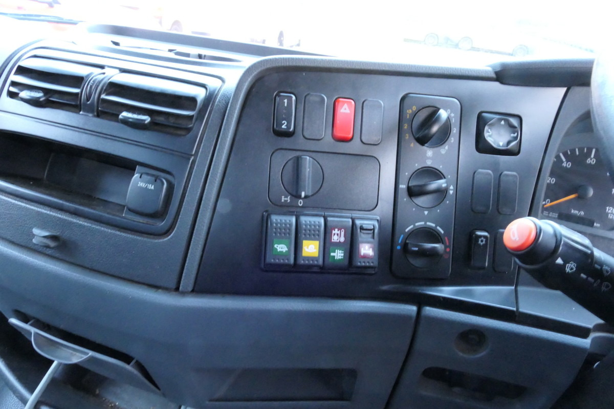 Σάρωθρο δρόμων MERCEDES-BENZ Atego 1018 Rechtslenker Schmidt SK 500 R Rückfah: φωτογραφία 11