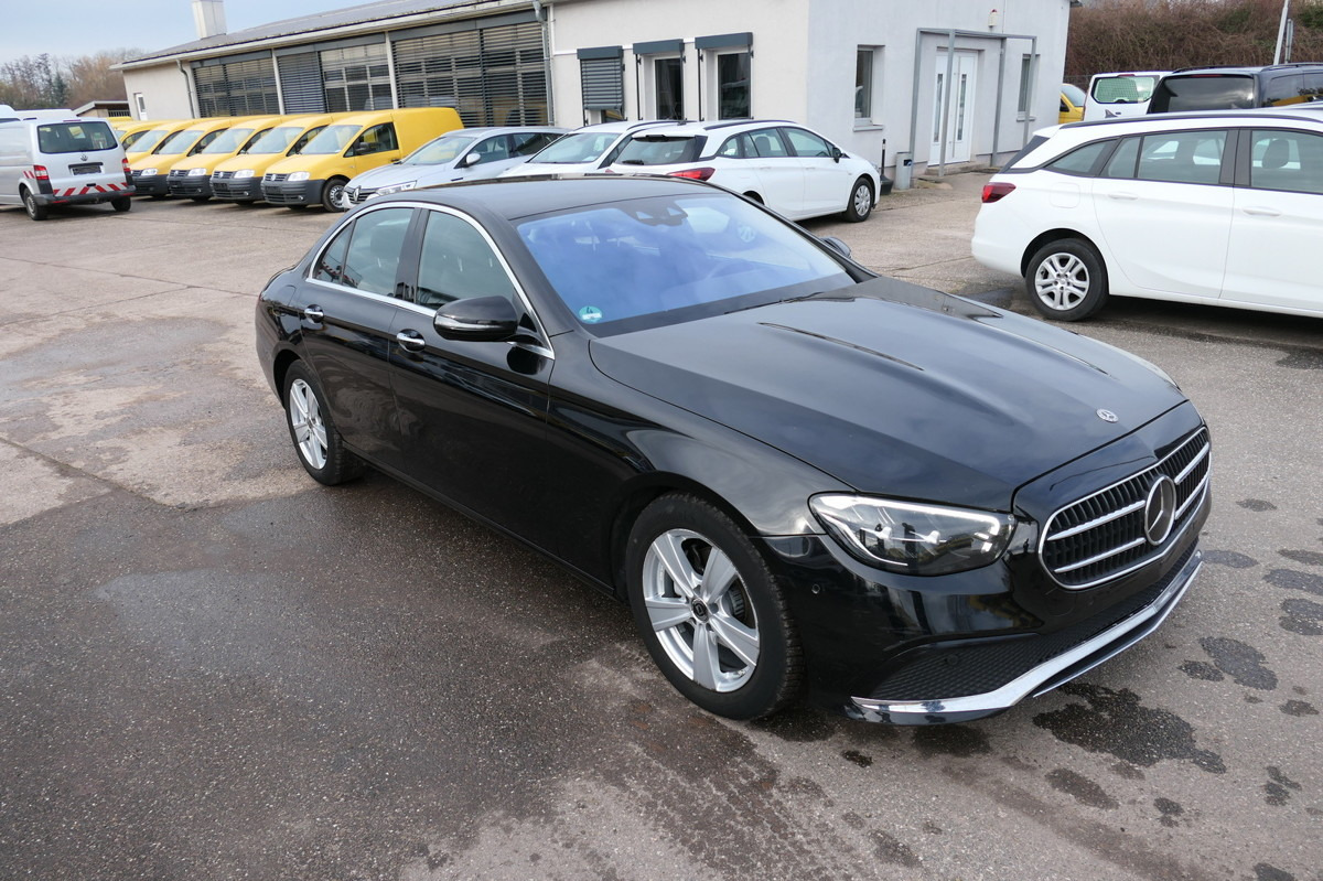 MERCEDES-BENZ E 220 d AVANTGARDE KLIMA - Λιμουζίνα/ Sedan: φωτογραφία 3 MERCEDES-BENZ E 220 d AVANTGARDE KLIMA - Λιμουζίνα/ Sedan: φωτογραφία 3