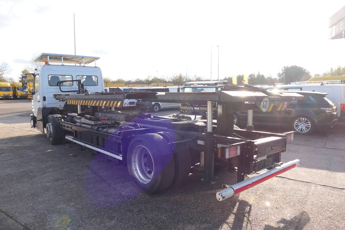 MERCEDES-BENZ Kamag Wiesel WBH 25 E4-D - Φορτηγό μεταφοράς εμπορευματοκιβωτίων/ Κινητό αμάξωμα: φωτογραφία 4 MERCEDES-BENZ Kamag Wiesel WBH 25 E4-D - Φορτηγό μεταφοράς εμπορευματοκιβωτίων/ Κινητό αμάξωμα: φωτογραφία 4