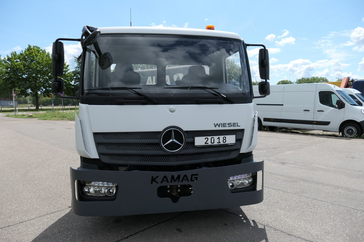 MERCEDES-BENZ Kamag Wiesel WBH 25 Wiesel Umsetzfahrzeug - Φορτηγό μεταφοράς εμπορευματοκιβωτίων/ Κινητό αμάξωμα: φωτογραφία 2 MERCEDES-BENZ Kamag Wiesel WBH 25 Wiesel Umsetzfahrzeug - Φορτηγό μεταφοράς εμπορευματοκιβωτίων/ Κινητό αμάξωμα: φωτογραφία 2