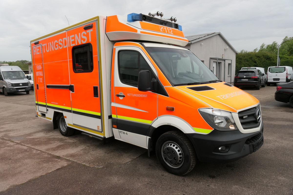 MERCEDES-BENZ Sprinter 519 CDI Klima Krankenwagen - Ασθενοφόρο: φωτογραφία 2 MERCEDES-BENZ Sprinter 519 CDI Klima Krankenwagen - Ασθενοφόρο: φωτογραφία 2