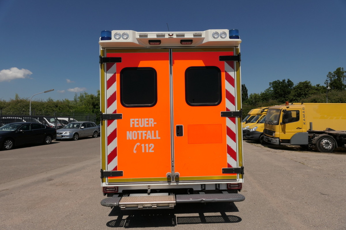 MERCEDES-BENZ Sprinter 519 CDI Klima Krankenwagen - Ασθενοφόρο: φωτογραφία 5 MERCEDES-BENZ Sprinter 519 CDI Klima Krankenwagen - Ασθενοφόρο: φωτογραφία 5