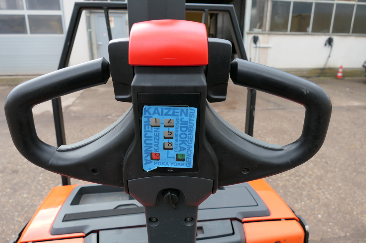 TOYOTA SWE 080L - Παλετοφόρο: φωτογραφία 5 TOYOTA SWE 080L - Παλετοφόρο: φωτογραφία 5