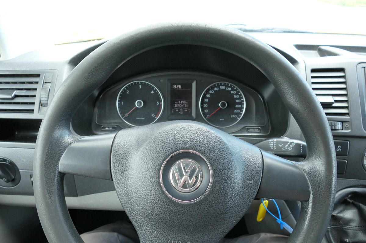 Μικρό βαν VW T5 Transporter 2.0 TDI 2-Sitzer PARKTRONIK EURO5: φωτογραφία 12 Μικρό βαν VW T5 Transporter 2.0 TDI 2-Sitzer PARKTRONIK EURO5: φωτογραφία 12