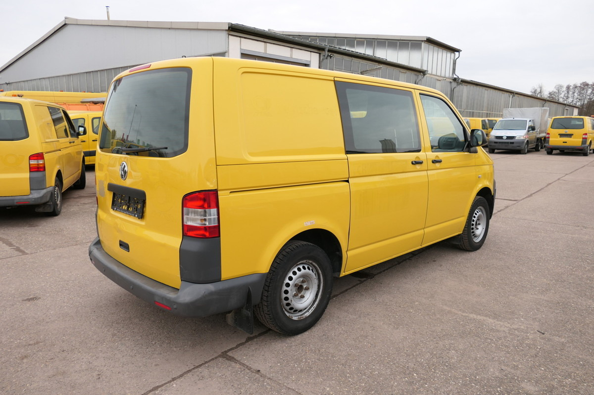 VW T5 Transporter 2.0 TDI PARKTRONIK EURO-5 2xSCHIE - Μικρό βαν: φωτογραφία 4 VW T5 Transporter 2.0 TDI PARKTRONIK EURO-5 2xSCHIE - Μικρό βαν: φωτογραφία 4