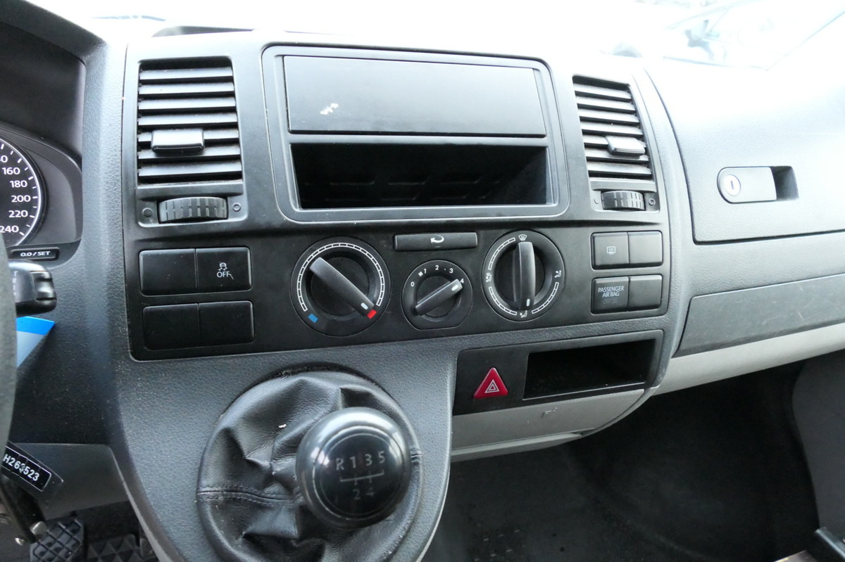 Μικρό βαν VW T5 Transporter 2.0 TDI PARKTRONIK EURO-5 2xSCHIE: φωτογραφία 13 Μικρό βαν VW T5 Transporter 2.0 TDI PARKTRONIK EURO-5 2xSCHIE: φωτογραφία 13