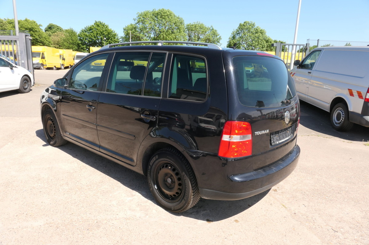 VW Touran Trendline - Αυτοκίνητο: φωτογραφία 4 VW Touran Trendline - Αυτοκίνητο: φωτογραφία 4